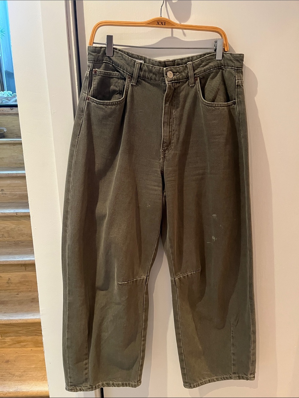 Zara High-Rise Relaxed Jeans in Olive Green